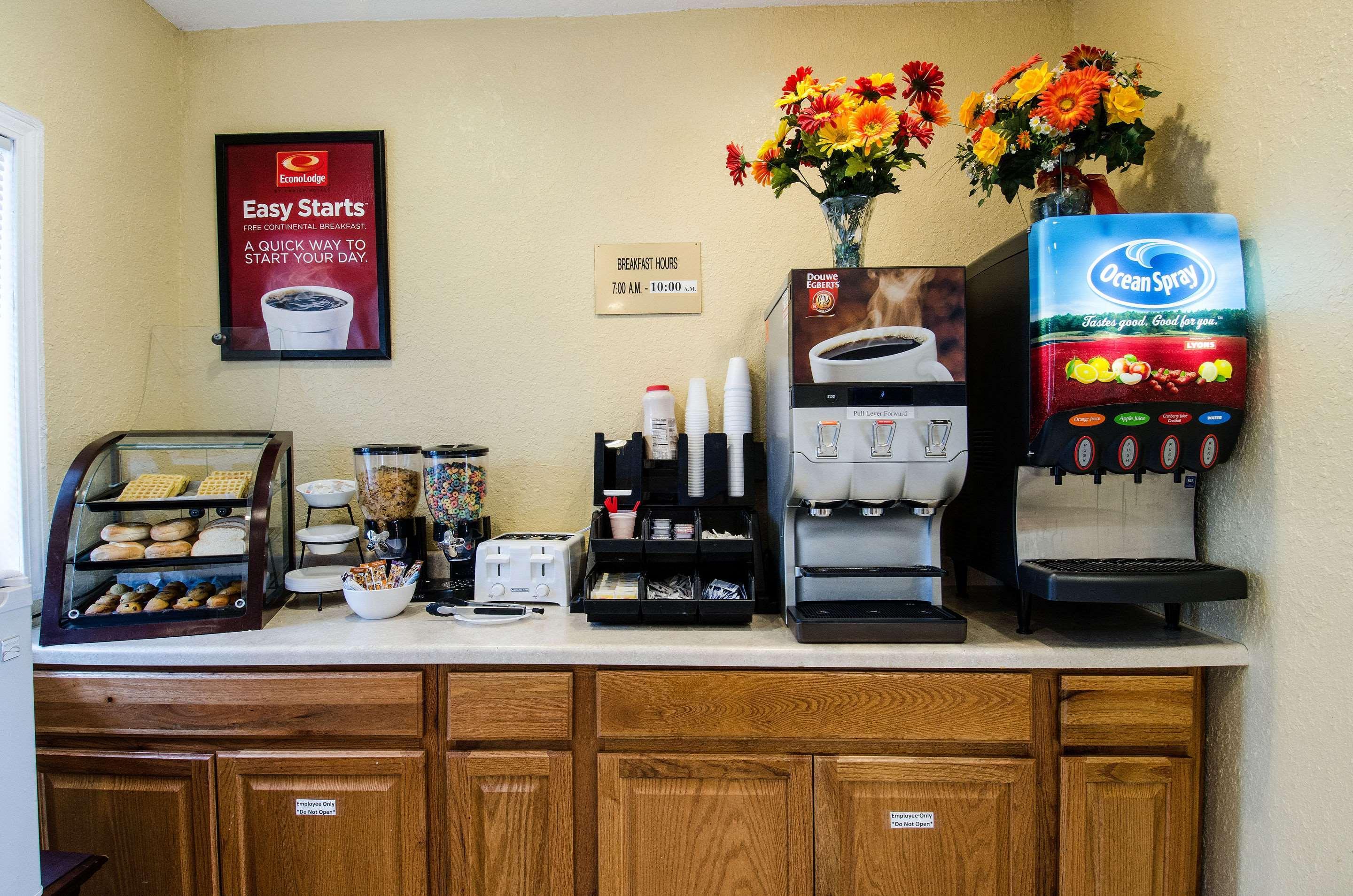 Econo Lodge By Choice - Cape Cod Уэст-Ярмут Экстерьер фото