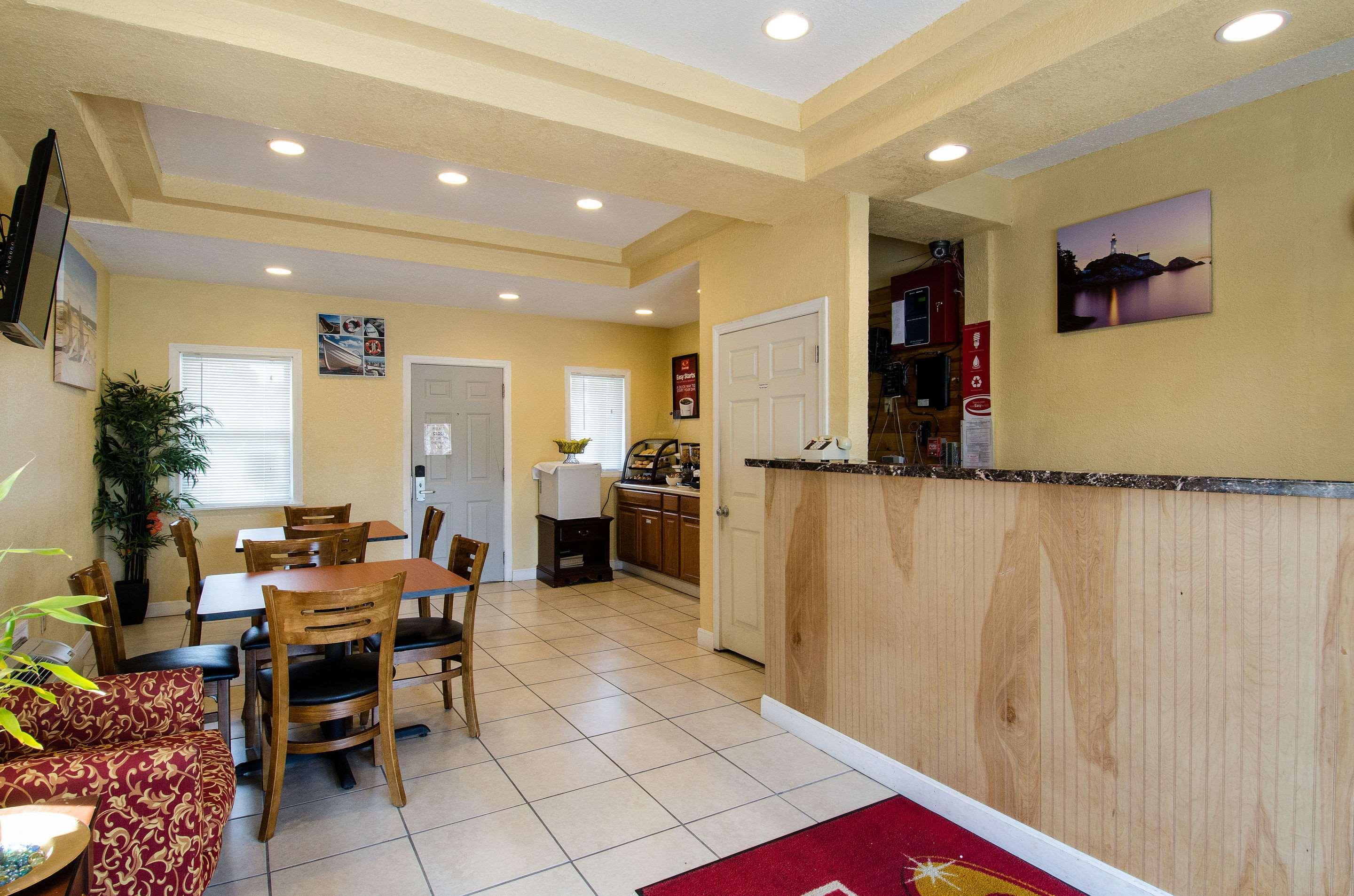 Econo Lodge By Choice - Cape Cod Уэст-Ярмут Экстерьер фото
