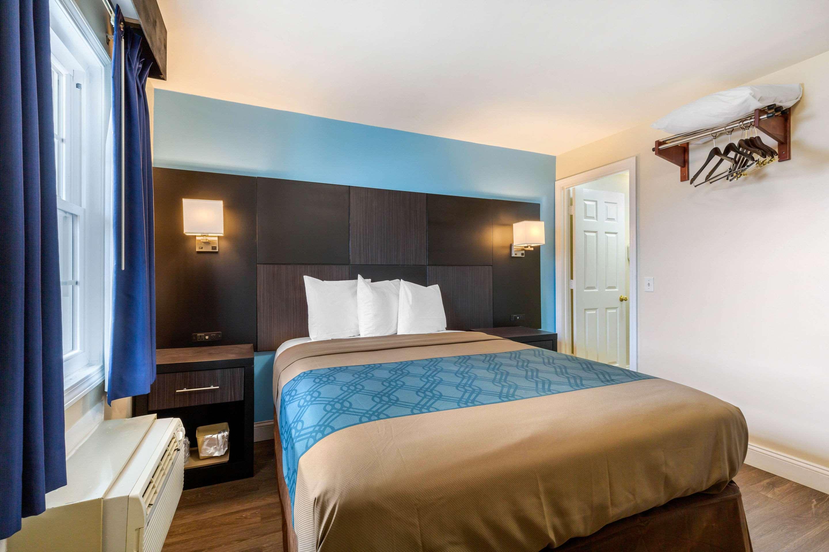 Econo Lodge By Choice - Cape Cod Уэст-Ярмут Экстерьер фото
