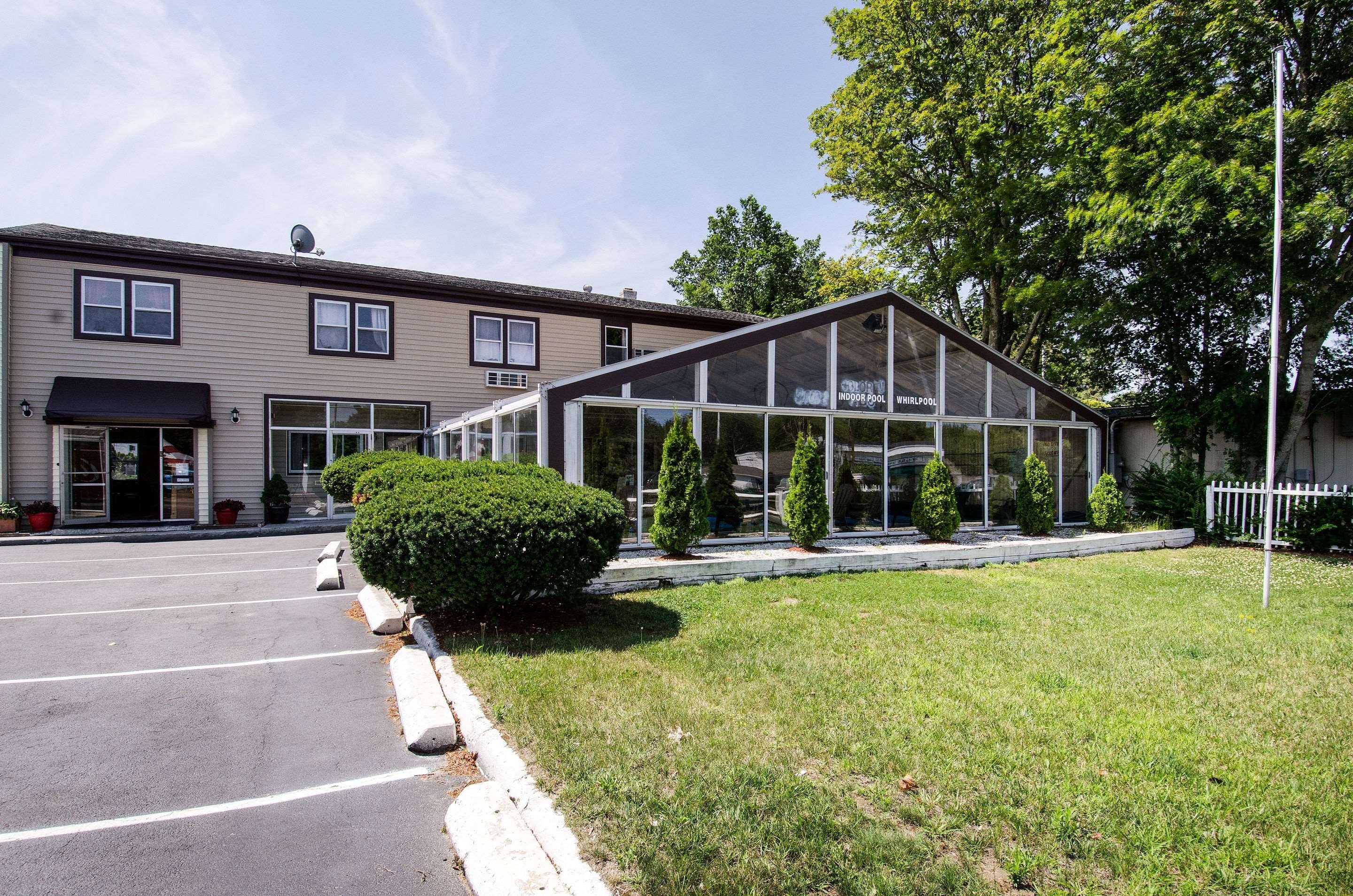 Econo Lodge By Choice - Cape Cod Уэст-Ярмут Экстерьер фото