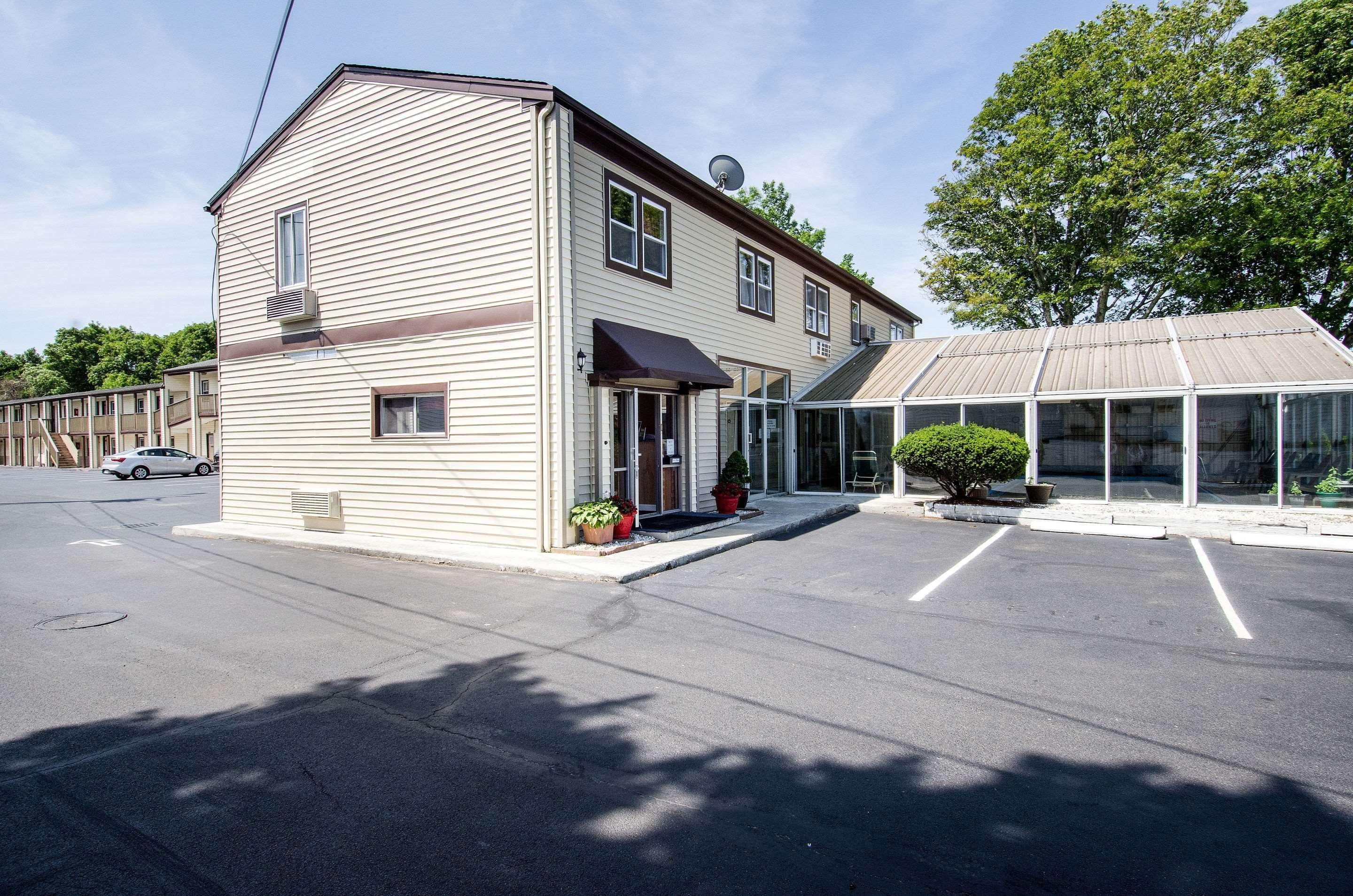 Econo Lodge By Choice - Cape Cod Уэст-Ярмут Экстерьер фото